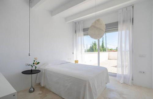 Villa Paloma with private pool, located 350m to the sea and tram station! - Photo 22