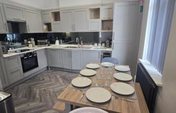 Stylish 4 bed in Central Conwy - Foto 1