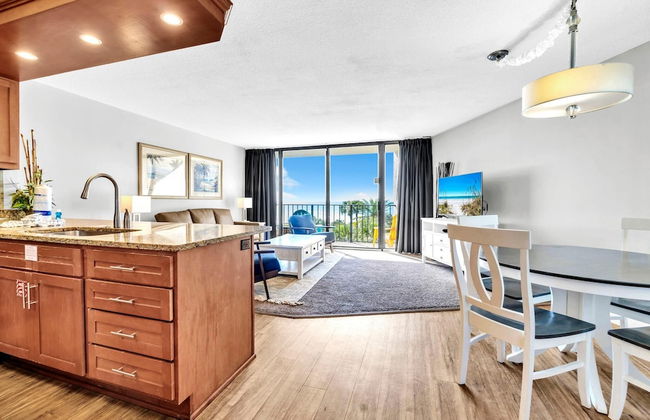 Edgewater Tower 1-305 - Foto 53