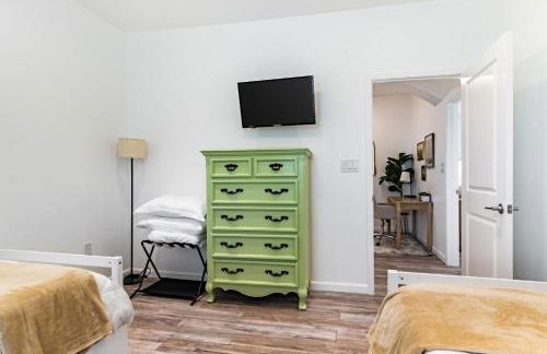 Family-Ready 4BR with Yard & Kids Playground - Foto 26