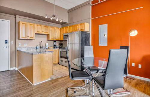 1Br in Heart of Downtown, Sauna, Prime Location - Foto 17