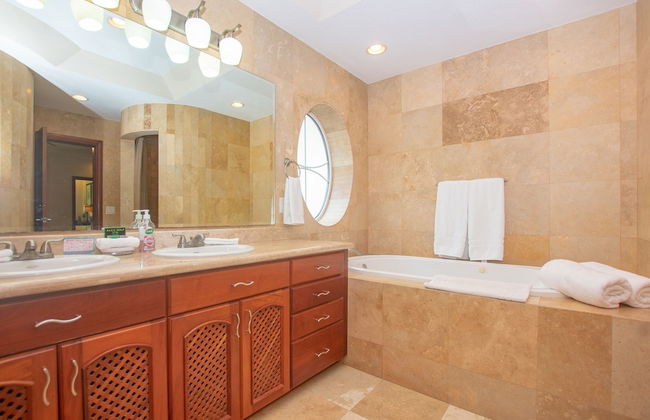 Lawson Rock - Parrotfish 106 - Foto 12