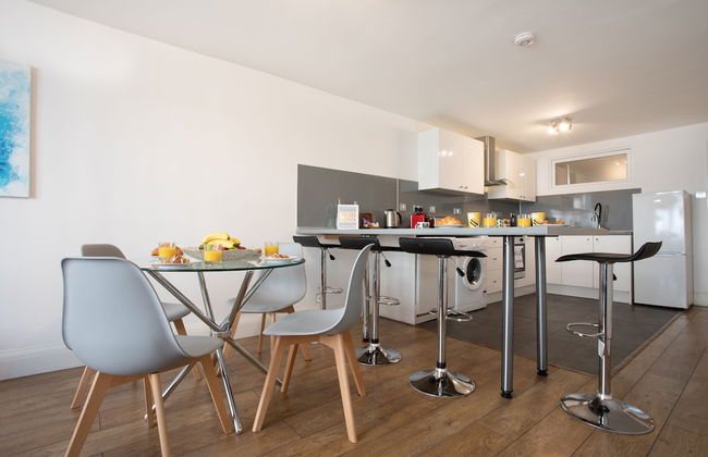 Rest & Recharge Regents Court 3bed 2bath - Foto 7