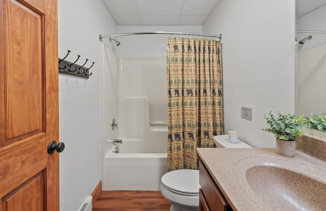 Bear Paw Lodge by Avantstay Hot Tub Deck Fire Pit - Foto 29