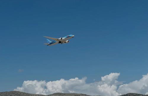 Dawn & Dusk - Modern Two Bedroom Apartment with Mountain Views - Photo 27