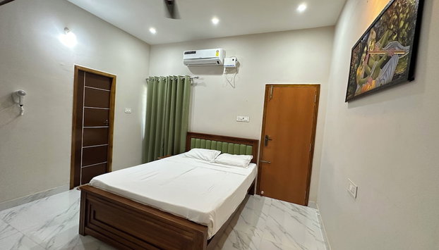 SRI APARTMENT HOMESTAY 2BHK - Foto 5, Habitación