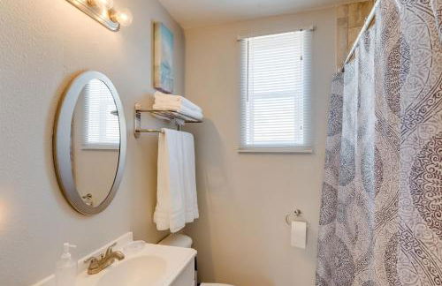 Deck and Shared Hot Tub Apt 3 Mi to Dtwn Galveston! - Foto 17