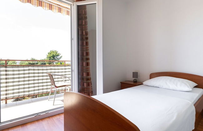 Simplistic Holiday Home in Rogoznica near Sea Beach - Foto 12