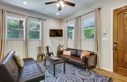 Pet-Friendly Tomball Home Walk to Main Street! - Foto 4