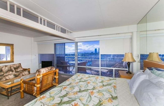 Spacious One Bedroom Harbor View Condos at Ilikai Marina With Private Balcony - Foto 44