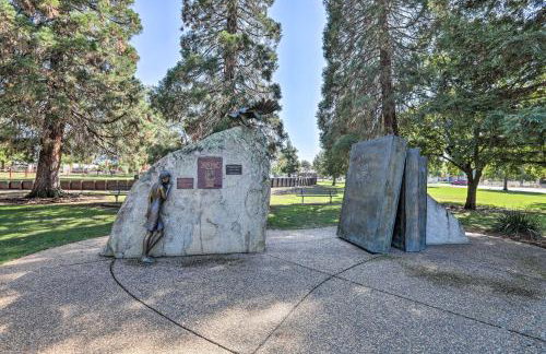 Boho-Chic Folsom Retreat Walkable Location! - Foto 26