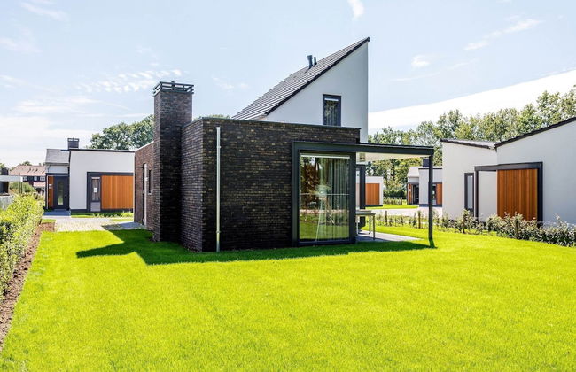 Stylish Villa With Fireplace in Limburg - Foto 37