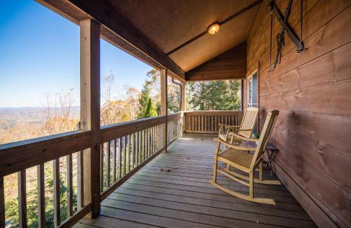 Cabin with amazing long-range mountain views, hot tub, fire pit, EV connection - Foto 7