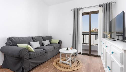 Home2Book Cozy Beachfront Getaway in Tarajalejo - Photo 2