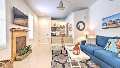 Walk to Beach from Chic Old Town Apartment with Yard - Foto 2