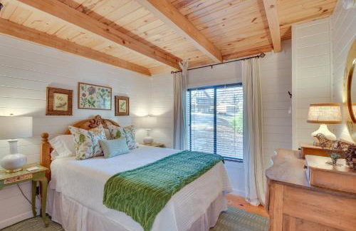 Beautiful Lake Keowee Home with Boat Dock and Fire Pit - Foto 25