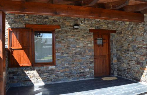 Casa adosada con gran jardín en Fontanals - Foto 3