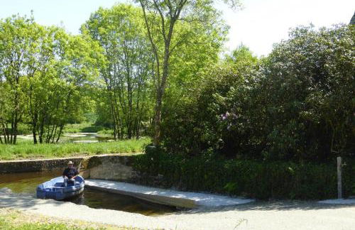Mill in Brittany by River Aulne With Kayaks - Foto 55