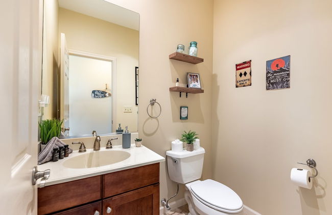 Highland Hideaway by Avantstay Group Poconos Retreat w Patio Game Room - Foto 40