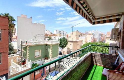 Piso Grande cerca Playa con 5 Aires Acondicionados - Foto 8