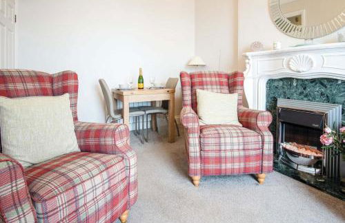 Belle Vue Court - 2 Bedroom Apartment - Tenby - Photo 66