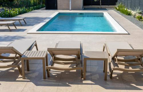 Villa Hidden with heated pool - Foto 24