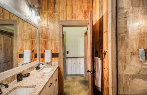 The Secret of Blue Ridge SHHHH don't tell anyone - Foto 35