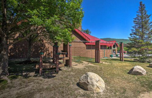 Resort Condo with Lake and Pool about 5 Mi to Flume Gorge! - Foto 23