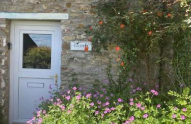 Picturesque costal cottage, quite and peaceful - Foto 3