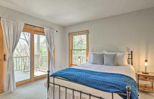 Sapphire Retreat with 2 Decks, Views and Resort Access - Foto 14