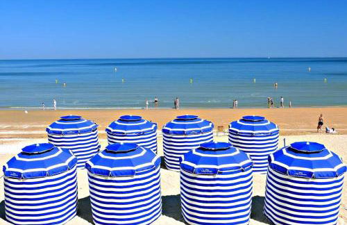 La Maison Bleue au coeur des Plages du Débarquement - Photo 48