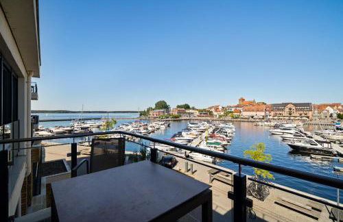 Müritz Utkiek - Apartment mit Seeblick & Balkon in der Hafenresidenz - Foto 2