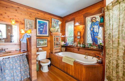 Antique Indonesian Teakwood Cottage for a Romantic Getaway in Petaluma, California - Foto 17