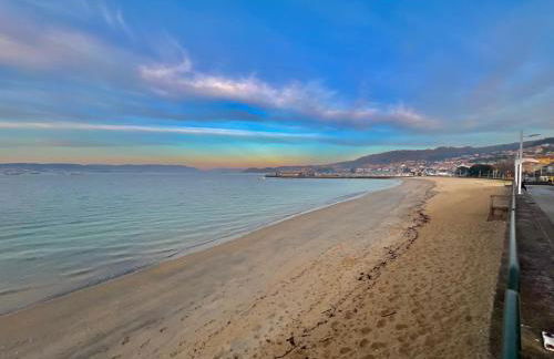 Apartamento con ubicación privilegiada playa - Foto 8