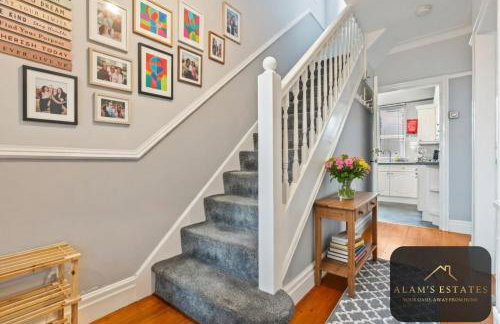 Roundhay Home 4-Bed with Free Parking WI-FI - Foto 42