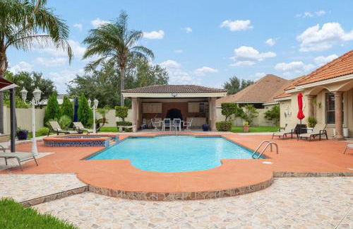 Valley Getaway! Pool House - Photo 1