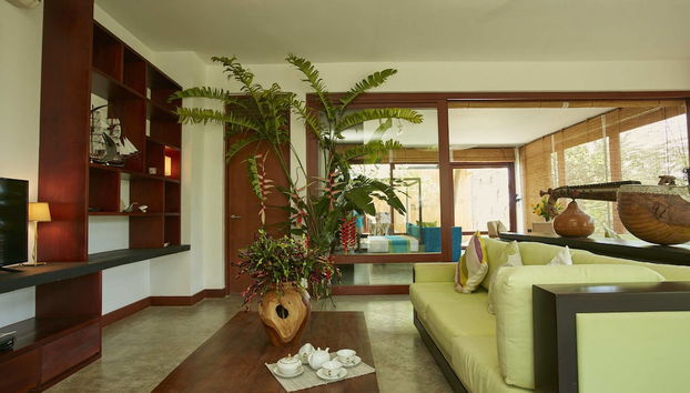 Coin salon dans le hall