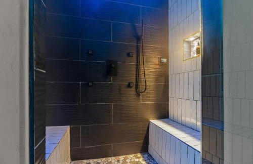 Chill and Relax Luxury Retreat with Pool Spa Game Room and Steam Room - Foto 55