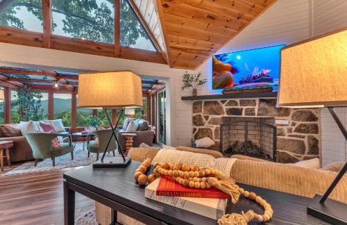 Family Chalet With Sauna, HotTub, Heavenly Views! Mins to Downtown! - Foto 28