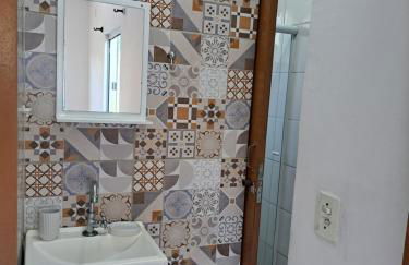 Casa com trilha para praia 2 quartos com garagem privativa - Foto 9