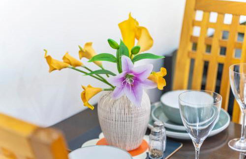 Exquisite 2-Bedroom Penthouse-Sleeps 7-Free Parking with Workspace & High-Speed WiFi - Foto 31