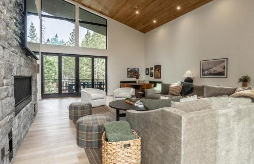 New Luxury Free Standing 4BR 4 and a halfBA Home Obsidian Reserve #146 Priv Hot Tub, 2-Car Garage Great Views - Foto 4