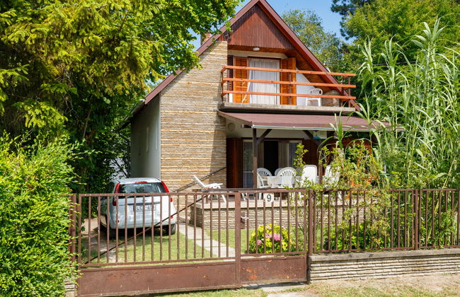 4 bedroom House in Balatonfenyves with garden and terrace - Photo 16