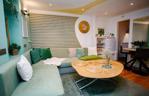 Town Centre Oasis with Two Hot Tubs - Photo 15