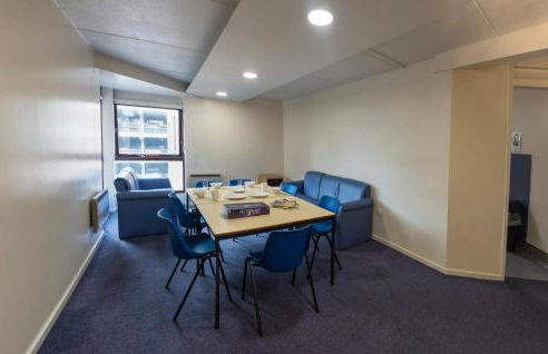 Ensuite Bedrooms with Shared Kitchen at Weston Hall in Manchester - Foto 5