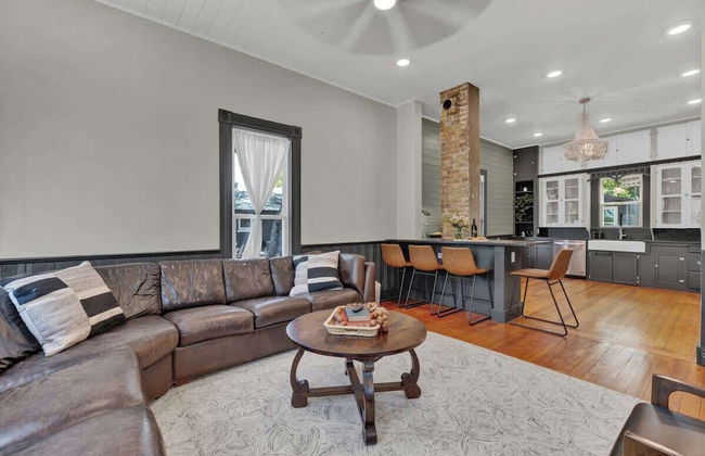 Walk to Schlitterbahn With Firepit - Photo 14