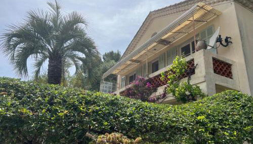 Authentique Villa le Cactus entièrement rénovée climatisée proche des plages du centre du Lavandou et du supermarché - Foto 4, Garden, Garden view