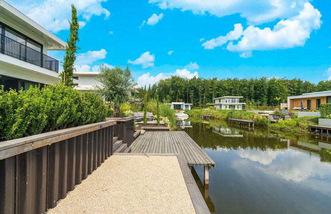 Beautiful Water Villa Near Harderwijk - Photo 39