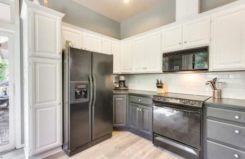 Pet-Friendly Home with Yard, 2 Mi to Autzen Stadium - Foto 7