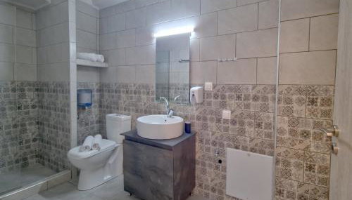 Epipleon Luxury Suites -101- Δωμάτιο 45τμ με βεράντα 30τμ μπροστά στη θάλασσα - Foto 4